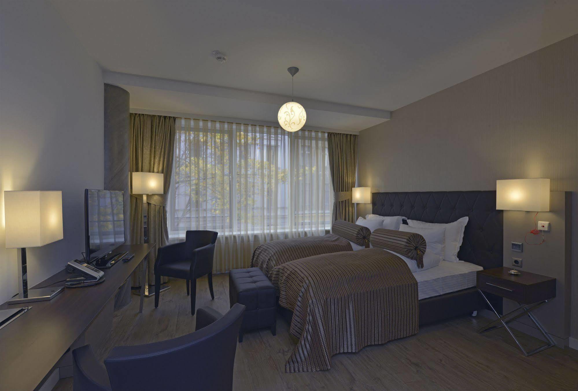 Hotel Vier Jahreszeiten Berlin City Kültér fotó